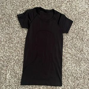 Lululemon Swiftly Tech